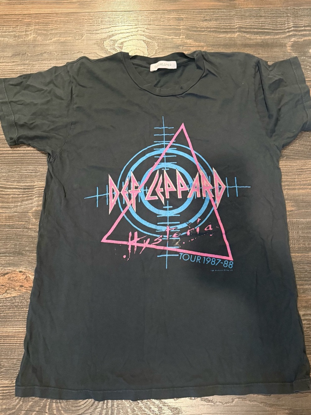 Daydreamer Black Def Leppard Hysteria Tour Graphic Tee with Pink & Blue Print